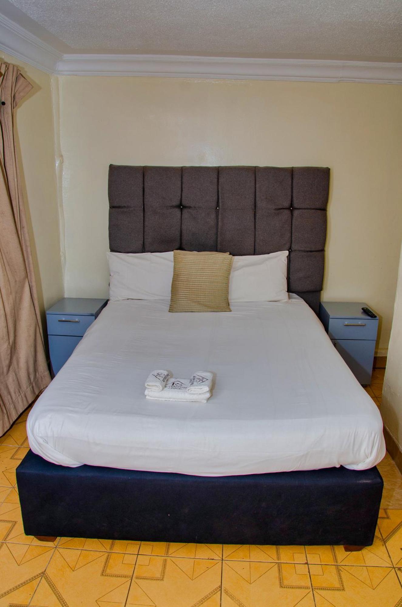 Riverstone Guest Lodge Хараре Экстерьер фото
