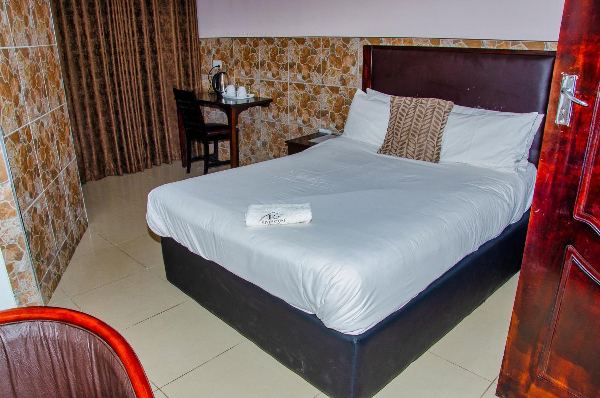 Riverstone Guest Lodge Хараре Экстерьер фото