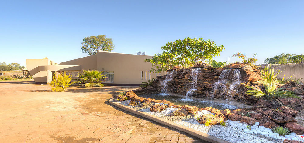 Riverstone Guest Lodge Хараре Экстерьер фото